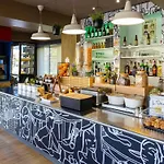 Ibis Centre Hotel 3*