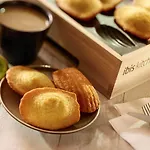 Ibis Centre Hotel 3*