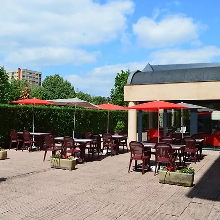 Ibis Centre Hotel 3*