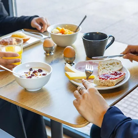 Hotel Ibis Centre 3*