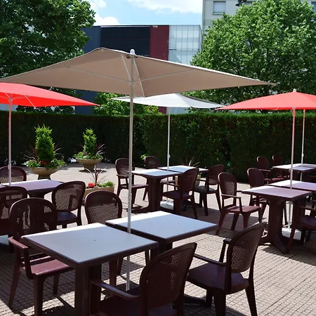 酒店 埃皮纳勒中心宜必思酒店 3*